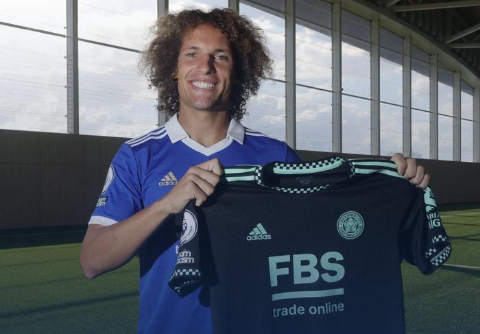 Avrupada transferin son saatlerinde dikkat çeken hamleler İşte resmen biten transferler