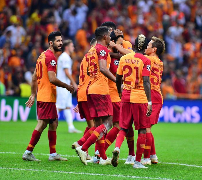 Fanatik yazarlarının Galatasaray - Lokomotiv Moskova maçı yorumları
