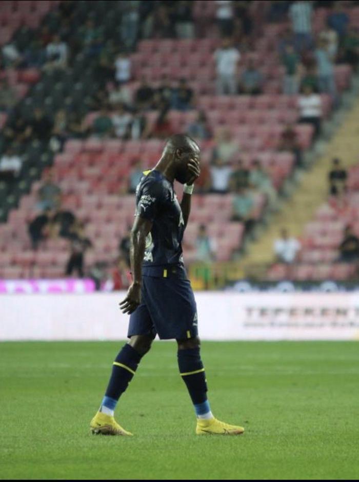 Fenerbahçede Jorge Jesustan sürpriz tercih Kayserispor maçı ilk 11i (Muhtemel)