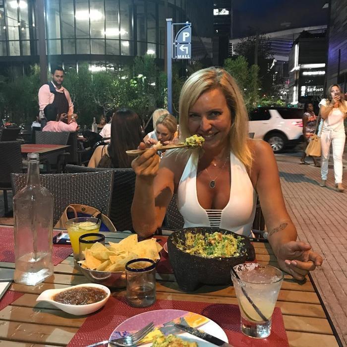 Seda Akgülden Arda Turan - Aslıhan Turan çiftine zehir zemberek sözler