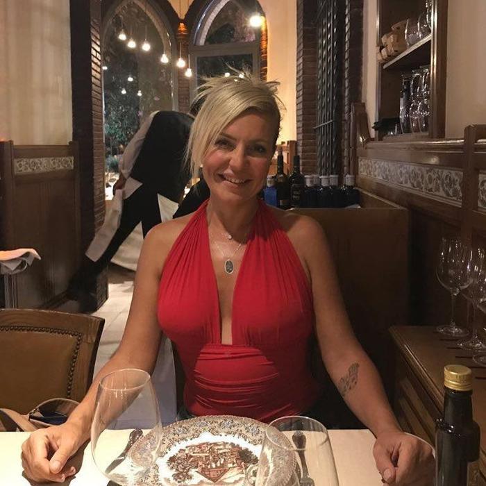 Seda Akgülden Arda Turan - Aslıhan Turan çiftine zehir zemberek sözler
