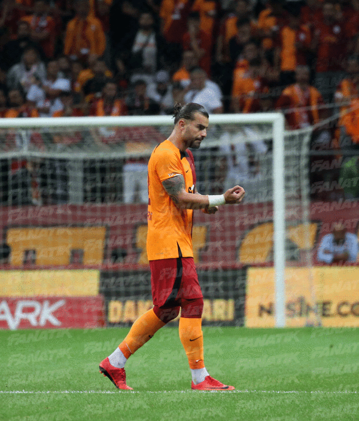 Galatasarayda Kerem Aktürkoğluna büyük tepki Buruk bile 45 dakika dayanabildi
