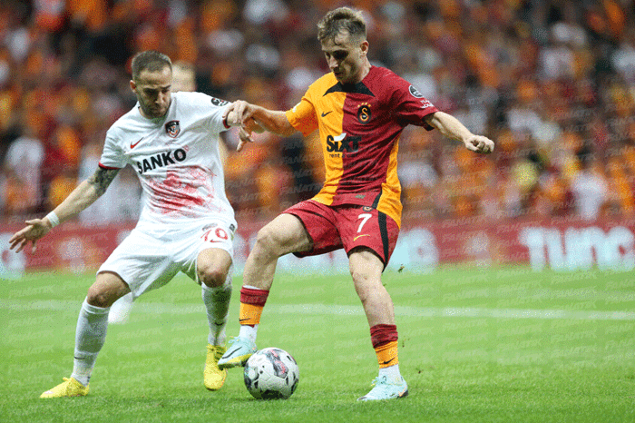 Galatasarayda Kerem Aktürkoğluna büyük tepki Buruk bile 45 dakika dayanabildi