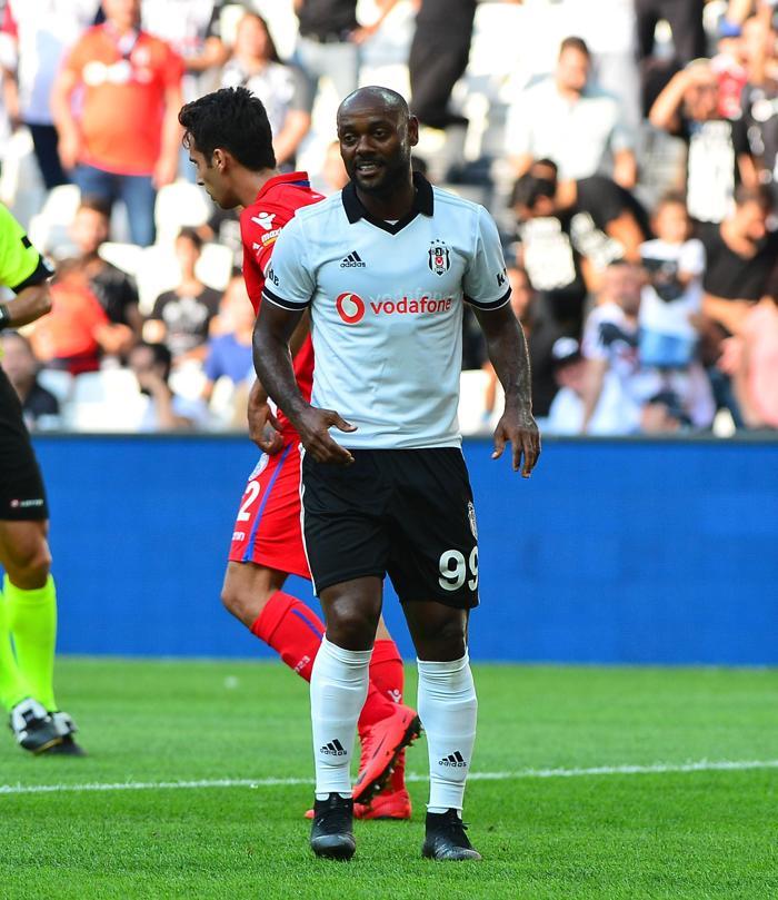 Beşiktaş-Altınordu maçında şok protesto