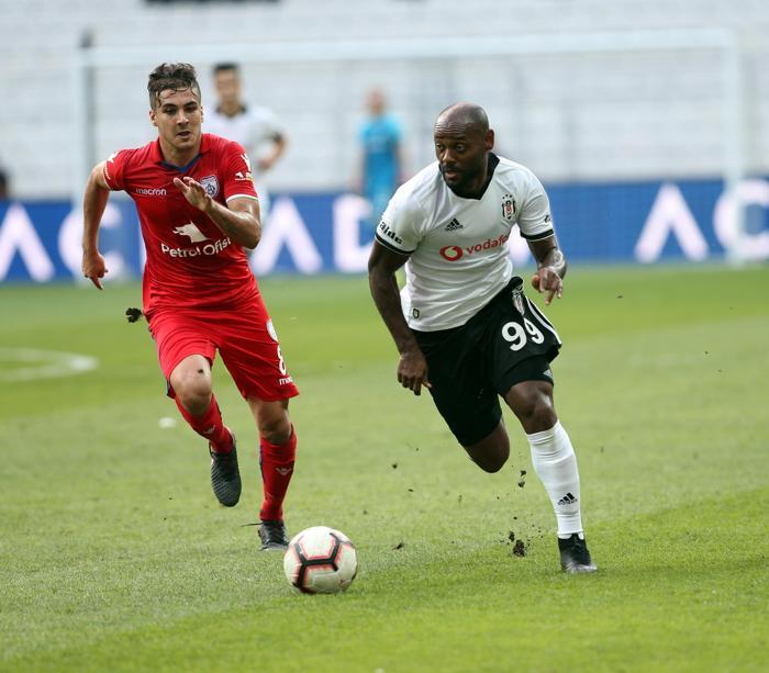 Beşiktaş-Altınordu maçında şok protesto