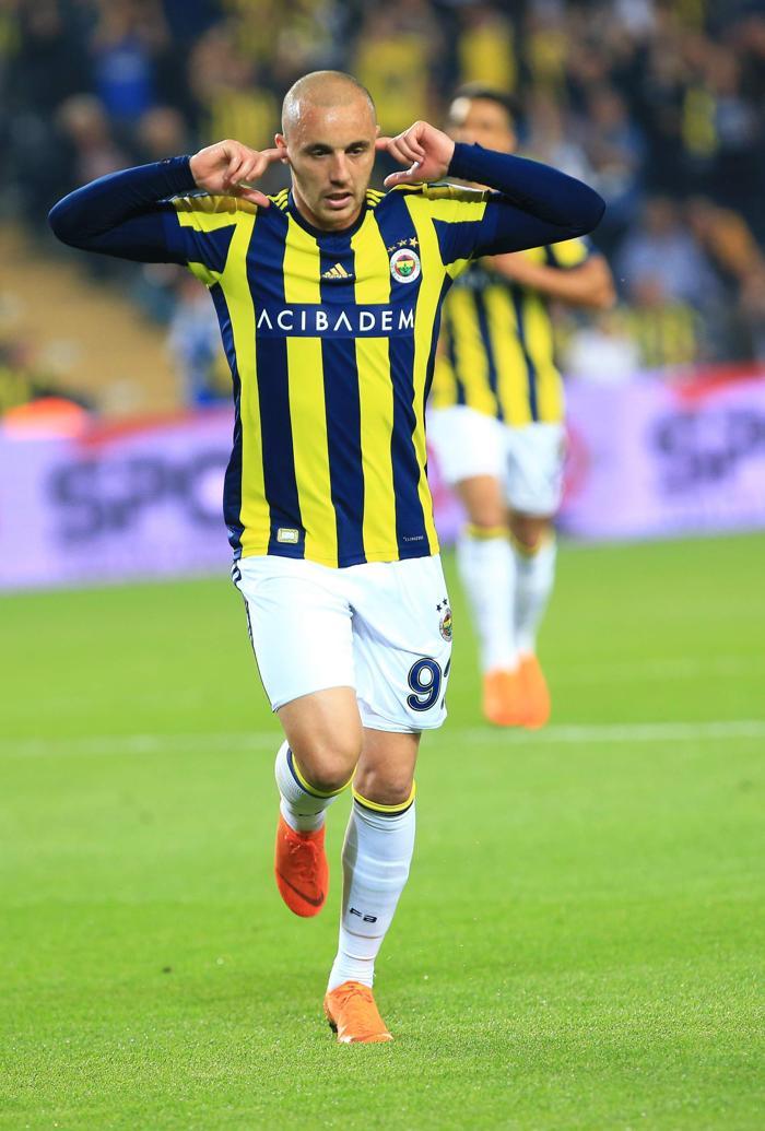 Fenerbahçe taraftarında Aatif şaşkınlığı