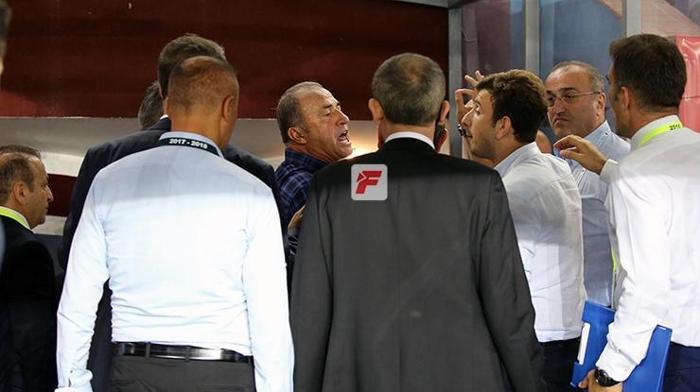 Trabzonspor - Galatasaray maçının ardından tartışma Fatih Terim ve Hasan Şaş çıldırdı