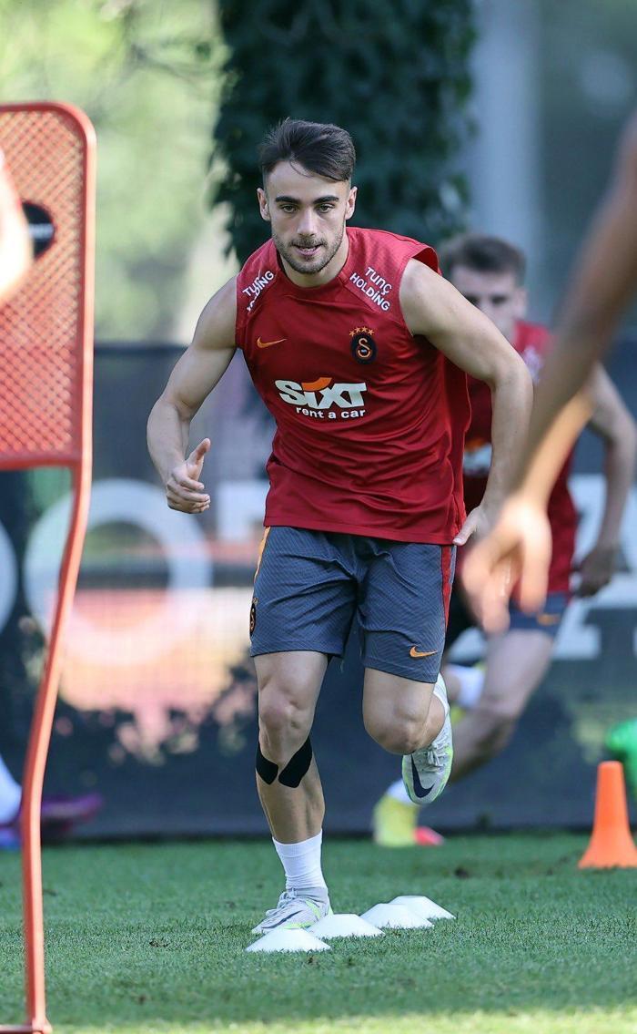 Galatasarayda Okan Buruk kararını verdi İşte Kasımpaşa maçı muhtemel 11i...