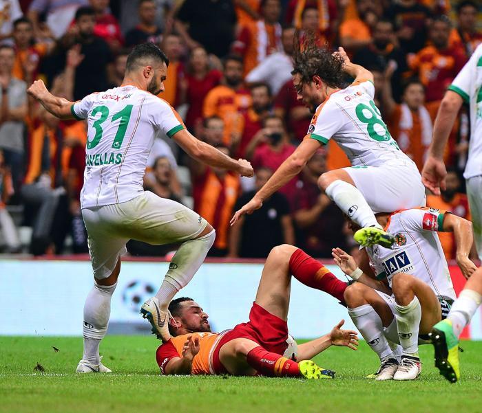 Spor yazarlarının Galatasaray - Alanyaspor maçının değerlendirmeleri