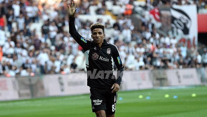 Beşiktaş - Başakşehir maçında dikkat çeken detay Wout Weghorstun yeni tarzı