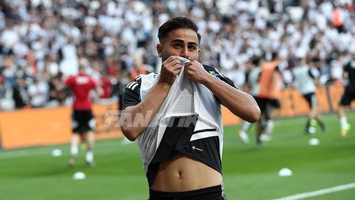 Beşiktaş - Başakşehir maçında dikkat çeken detay Wout Weghorstun yeni tarzı