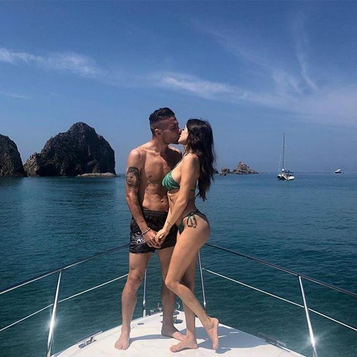 Ciro Immobile güzel eşini bırakıp oyun oynadı