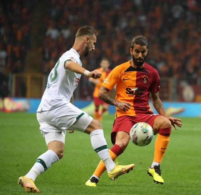 Galatasaray - Konyaspor maçı sonrasında çarpıcı yorum: Bitigen Kerem Aktürkoğlunu bitirmeye gayret gösterdi