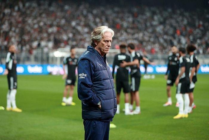 Fenerbahçeden forvet transferi için dev operasyon Dünya yıldızı geliyor