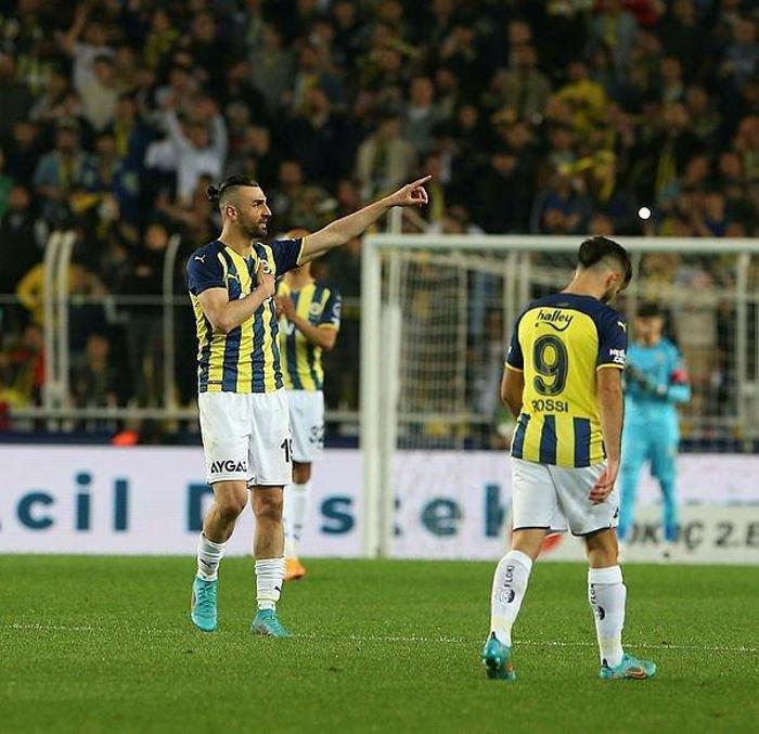 Son dakika Fenerbahçede 2 ayrılık birden