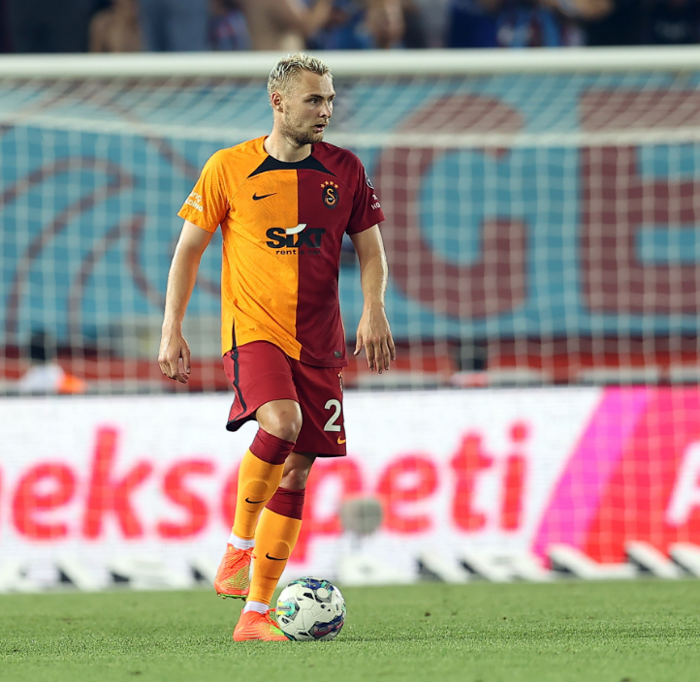Galatasaray, Yunus Akgünle anlaştı İşte yeni maaşı...