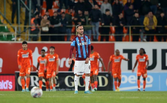 Spor yazarları Alanyaspor - Trabzonspor maçını değerlendirdi Radikal kararlar...