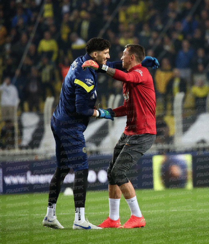 Fenerbahçe-Galatasaray derbisinde güzel görüntüler