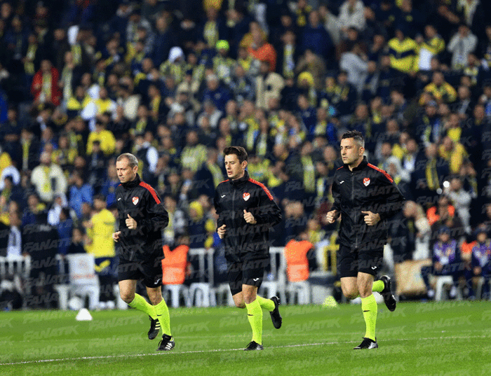 Fenerbahçe-Galatasaray derbisinde güzel görüntüler
