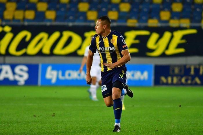 Tolga Ciğerci, Marlona tercümanlık yaptı: Süper Ligin en iyi hocalarından biri