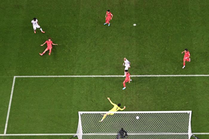Galatasarayın eski gözdesinden Dünya Kupasında şov Kudus, Güney Kore-Gana maçında tarihe geçti