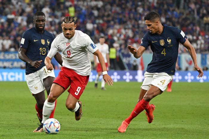 Kylian Mbappe, Fransa-Danimarka maçında şov yaptı Dünya Kupası tarihine geçti