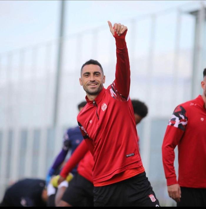 Son dakika transfer haberi (25 Ocak Çarşamba) Galatasaray, Fenerbahçe, Beşiktaş ve Trabzonsporda sıcak gelişmeler...