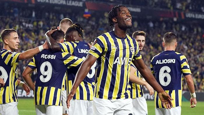Jorge Jesus kararını verdi İşte Fenerbahçenin Sevilla ilk 11i