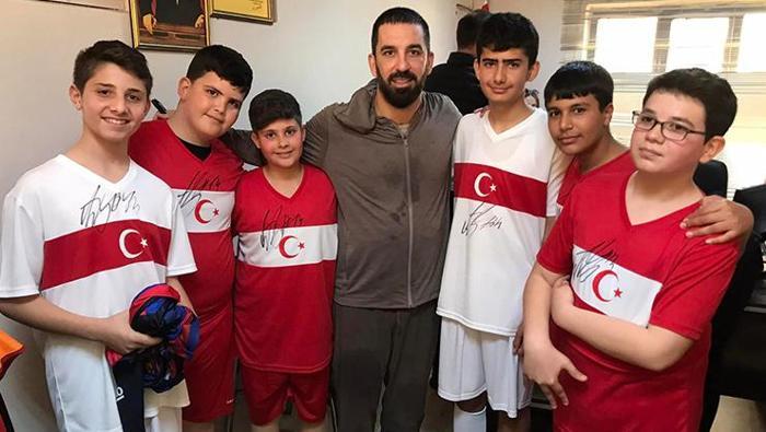 Türkiyede yalnızca birkaç tane var Arda Turanın kraliyet aracı