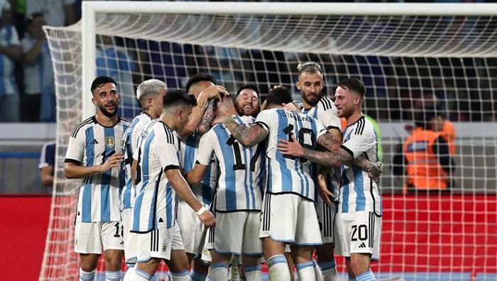 Cristiano Ronaldo önde, Messi takipte...