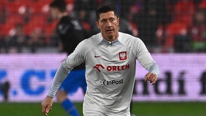 ROBERT LEWANDOWSKI (POLONYA)