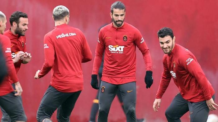 Okan Buruktan Galatasaray - Başakşehir maçına sürpriz 11