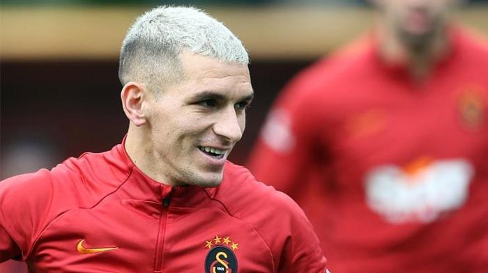 Okan Buruktan Galatasaray - Başakşehir maçına sürpriz 11