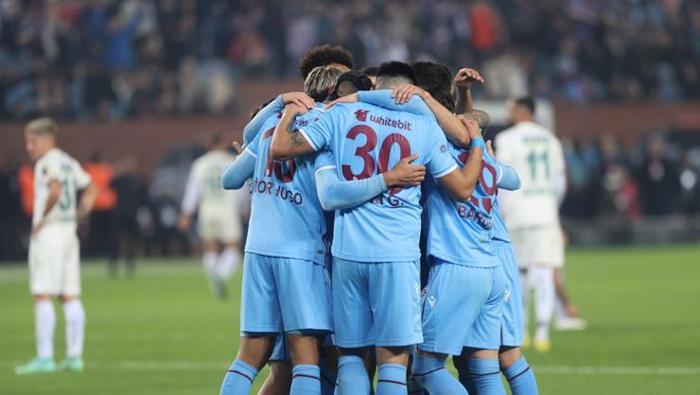 AKYAZIDA TRABZONSPOR ÜSTÜN