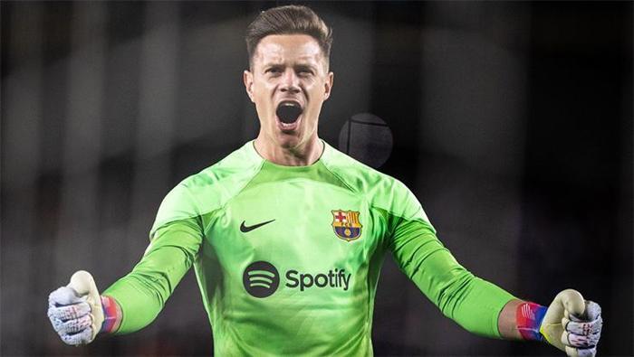 Barcelonanın dokunulmaz yedilisi