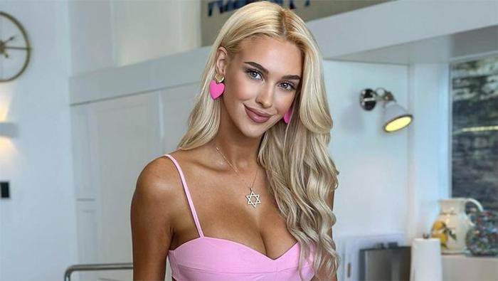 Finalde kıyafetiyle dikkatleri çeken güzel: Veronika Rajek