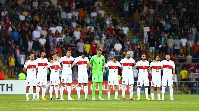 Spor yazarları Letonya - Türkiye maçını yazdı Hala Kuntz mu