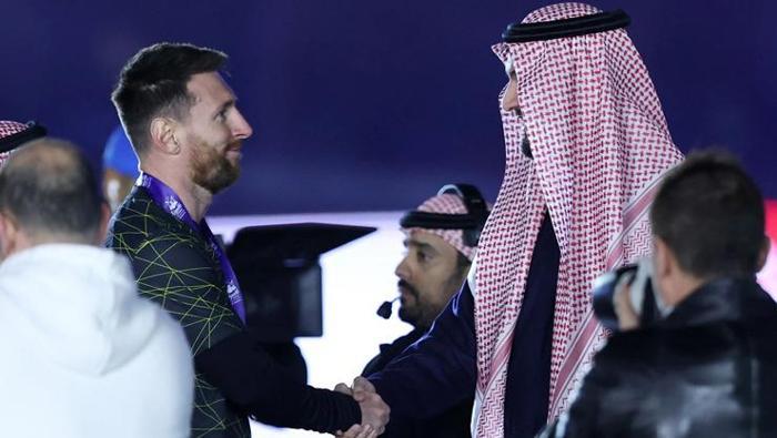 Lionel Messi tatilinden bile para kazanıyor