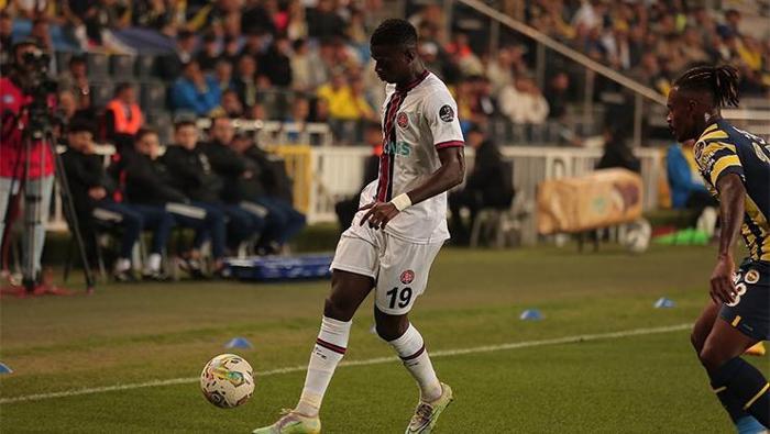 Ebrima Colley (sağ kanat)