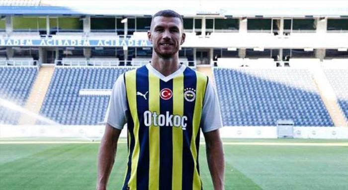İLK OLARAK KAMP TARİHİNİ ÖĞRENDİ