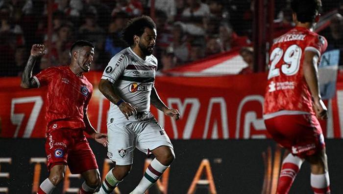 Marcelo, rakibinin ayağını kırdı Gözyaşlarıyla sahayı terk etti