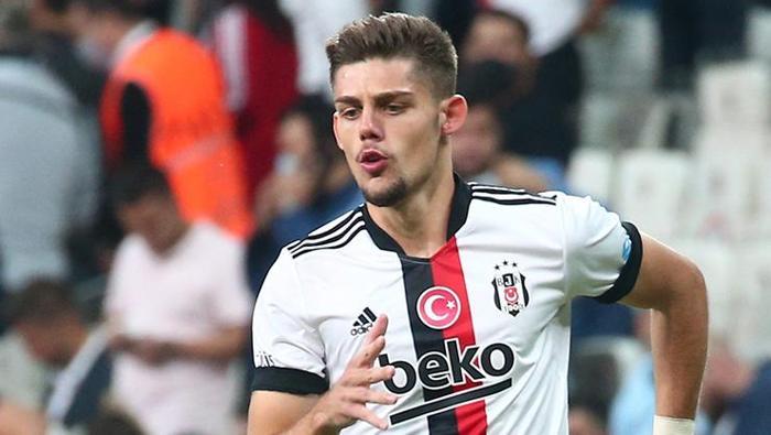 MONTERO KALMAK İSTİYOR