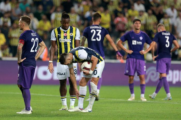 Fenerbahçede Michy Batshuayi yine problem çıkarttı, Dusan Tadic gönlünü aldı