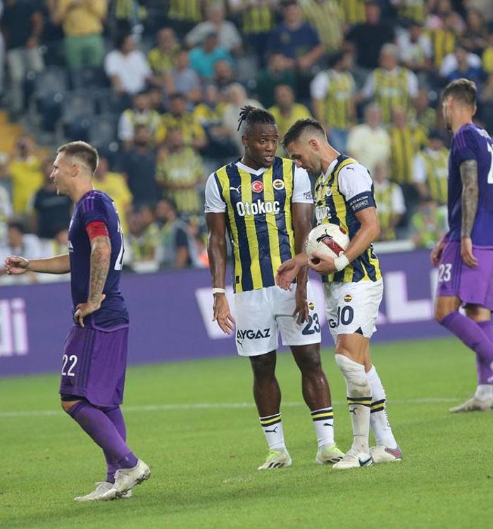 Fenerbahçede Michy Batshuayi yine problem çıkarttı, Dusan Tadic gönlünü aldı