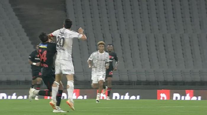 Fatih Karagümrük - Beşiktaş maçının tartışmalı pozisyonlarını değerlendirdiler: İkinci sarı karttan ihracı gerekirdi