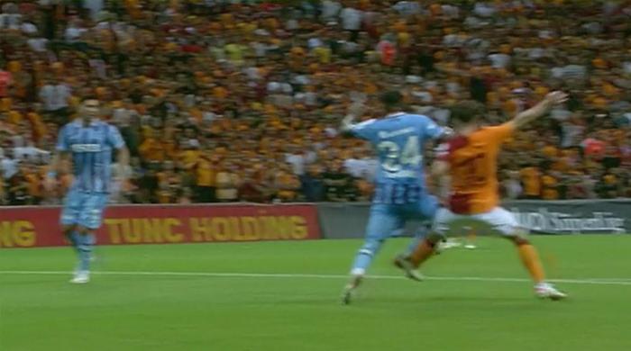 Galatasaray - Trabzonspor maçının tartışmalı pozisyonlarını değerlendirdiler: Açık bir penaltı