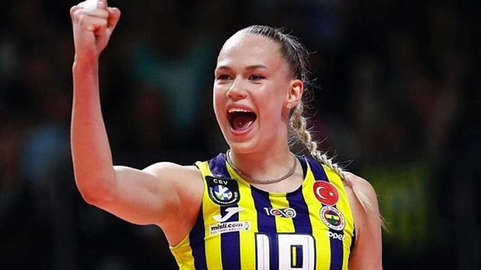 FENERBAHÇEDE 3. SEZONUNU GEÇİRECEK