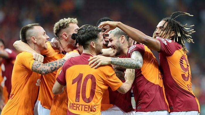 ÇOK İYİ HİSSETTİĞİM BİR KULÜBE GELDİM