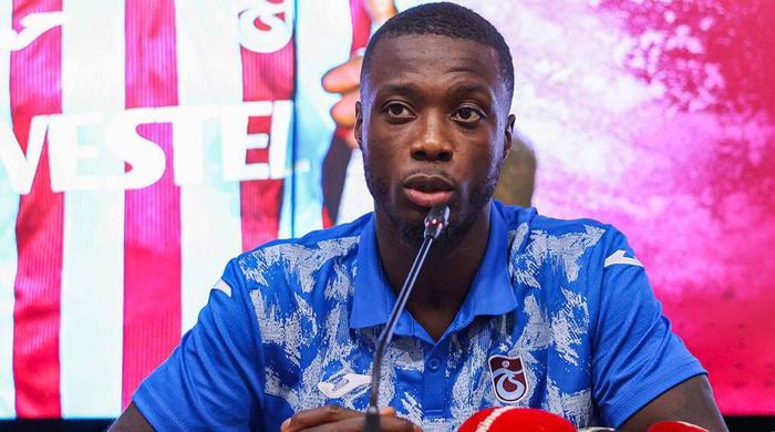 Nicolas Pepe (Sağ kanat)