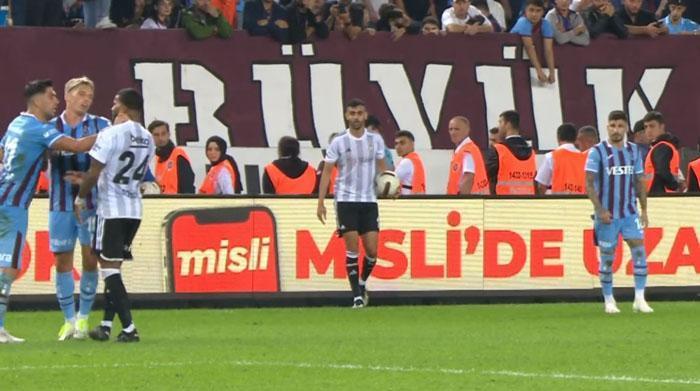 Trabzonspor-Beşiktaş maçında gerginlik Boğazı kanadı...